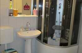 Apartament 2 camere, decomandat, 52 mp, zona strazii Florilor! Parcare cu CF!