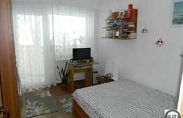 De vanzare apartament 3 camere, 68 mp, decomandat, zona strazii Aurel Vlaicu