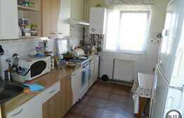 De vanzare apartament 3 camere, 68 mp, decomandat, zona strazii Aurel Vlaicu