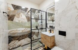 Apartament  de LUX la  inchiriat, cu 3 camere, 83 mp, zona centrala