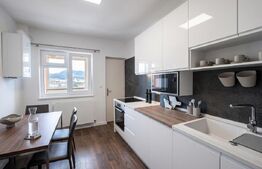 Apartament cu 4 camere, 2 bai și 2 locuri de parcare, Astra  