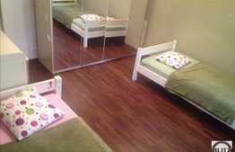 Vanzare apartament 3 camere, 74 mp, decomandat, boxa, zona strazii Dorobantilor