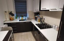 Apartament de vanzare, cu 2 camere, 50 mp, zona Coresi