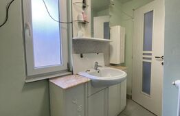 Apartament la casa, 3 camere, 38 mp, zona Salii Polivalente
