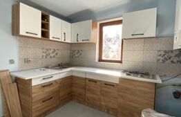 Apartament la casa, 3 camere, 38 mp, zona Salii Polivalente