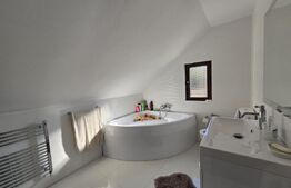 Casă deosebită, 4 camere, 112 mp, teren 700 mp, view panoramic, zona Faget