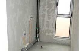 Apartament cu 3 camere de vanzare, 76 mp , terasa 28 mp si loc parcare