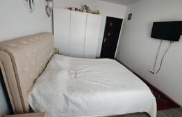 Apartament spatios, 2 camere, decomandat, 84 mp, Tractorul