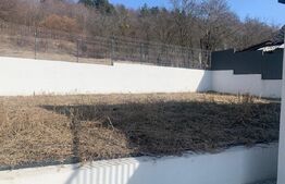 Casă de vânzare, 4 camere, 202 mp, Lângă Pădure