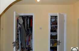 Vanzare apartament 3 camere, 69,79 mp, parcare, boxa, zona strazii Mehedinti