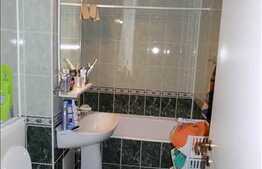 Vanzare apartament 3 camere, 69,79 mp, parcare, boxa, zona strazii Mehedinti