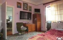 Vanzare apartament 3 camere, 90 mp, boxa subsol, zona centrala