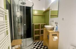 Casa de 3 camere, 80 m, curte 70 mp, parcare, zona UMF/Centru