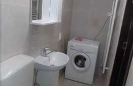 1 camera, 42 mp, scara interioara, imobil tip casa, zona Piata Unirii