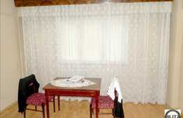 Vanzare 2 camere decomandate 50 mp, Piata Mihai Viteazul. Boxa si loc de parcare