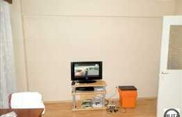 Vanzare 2 camere decomandate 50 mp, Piata Mihai Viteazul. Boxa si loc de parcare