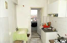 Vanzare 2 camere decomandate 50 mp, Piata Mihai Viteazul. Boxa si loc de parcare