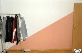 Vanzare 2 camere decomandate 50 mp, Piata Mihai Viteazul. Boxa si loc de parcare