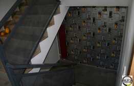 Vanzare apartament 3 camere, 61 mp, loc de parcare, zona Casa Radio