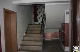 Vanzare apartament 3 camere, 61 mp, loc de parcare, zona Casa Radio