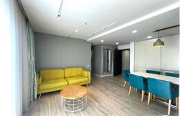 Apartament modern, 3 camere, 2 bai, 70 mp, parcare, zona Calea Turzii