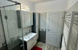 Apartament, 3 camere, 116 mp , Sub Cetate, parcare inclusa in pret.