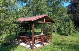 Casă 4 camere, 120mp, 4000 mp teren, cartier Târlungeni se accepta schimb cu apt