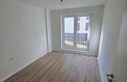 Apartament de 2 camere Nemobilat în zona Coresi