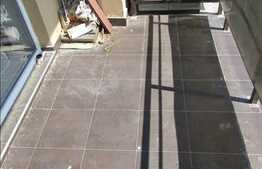 Vanzare mansarda cu 1 camera, 34 mp, balcon, zona strazii Florilor!