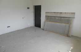 2 camere, 45.95 mp, balcon! Semifinisat! Zona strazii Teilor!