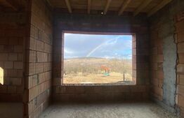 Casa spatioasa foarte luminoasa, 230 mp utili, 850 mp teren