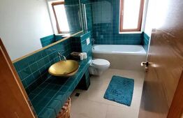  Casă indiaviduala cu 4 camere, 300 mp, curte 1000 mp, garaj, zona Iris