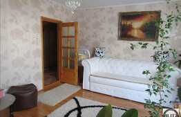 Vanzare apartament 3 camere,  75 mp, parcare, boxa, zona strazii Calea Floresti