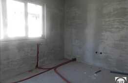 De vanzare apartament 2 camere, decomandat, 53 mp, semifinisat, cu balcon!