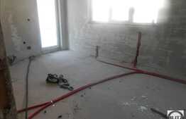 De vanzare apartament 2 camere, decomandat, 53 mp, semifinisat, cu balcon!