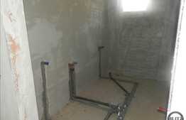 De vanzare apartament 2 camere, decomandat, 53 mp, semifinisat, cu balcon!