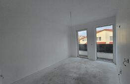 Casă individuală modernă, cu garaj, la intrare în Chinteni