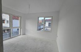 Casă individuală modernă, cu garaj, la intrare în Chinteni