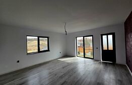 Casă individuală finisată la intrare în Corușu