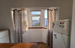 Garsoniera, decomandata, 28 mp, zona Plopilor