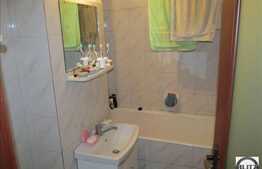 Apartament cu 2 camere de vanzare, 47 mp cu loc parcare, etaj intermediar