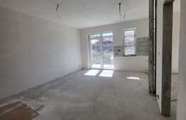 Apartament de vanzare, cu 2 camere, 50 mp, etaj intermediar, zona Vivo