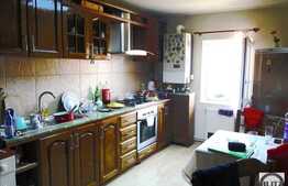 Vanzare apartament 2 camere, 52 mp, parcare, garaj, boxa, zona strazii Jupiter