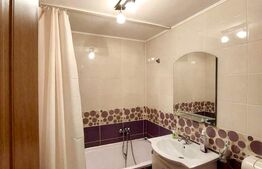 Apartament cu 3 camere, decomandat, parcare, 70mp, , zona Campului