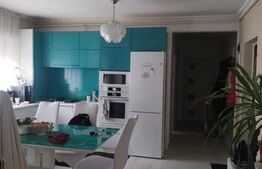 Apartament 3 camere , parcare Sub Cetate