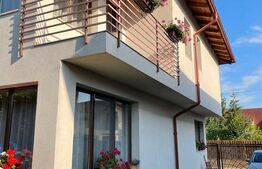 Casa cuplata cu 4 dormitoare, 3 bai, 120mp utili, 250mp teren, zona Denver