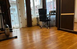 Casa cuplata cu 4 dormitoare, 3 bai, 120mp utili, 250mp teren, zona Denver