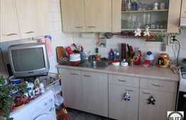 Vanzare apartament cu 2 camere, 47 mp cu boxa pentru depozitare si parcare