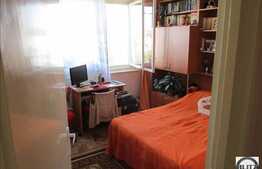 Vanzare apartament cu 2 camere, 47 mp cu boxa pentru depozitare si parcare