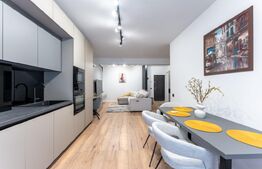 Apartament la cheie, 2 camere, 54 mp utili, balcon de 10 m, parcare, zona Terra